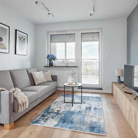 Lasek Marcelinski Comfy Apartment Poznań Exterior foto